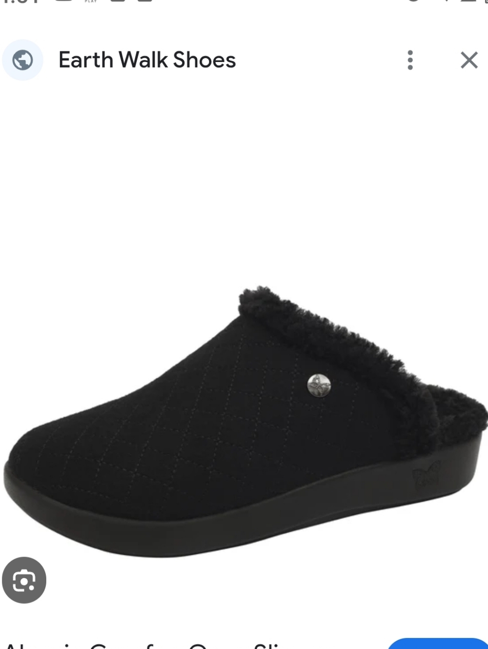 Alegria Comfee Black Quilted Sherpa-Lined Clogs